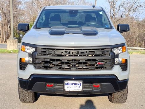 Used 2025 Chevrolet Silverado 1500 Custom Trail Boss AWD/4WD image 9