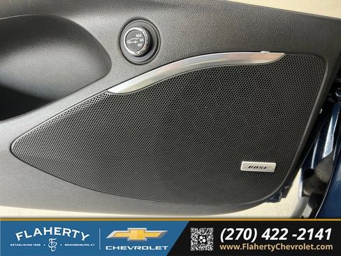 Used 2023 Buick Enclave Essence w/ Experience Buick Package FWD image 23