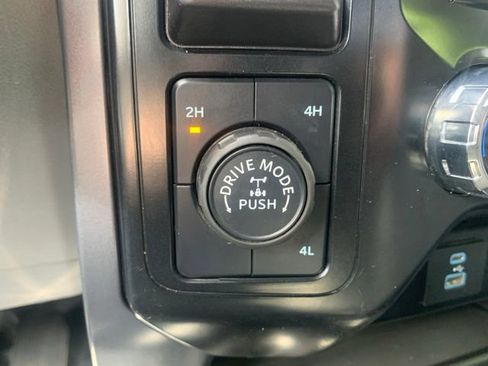 Used 2024 Ford F150 XLT AWD/4WD image 19