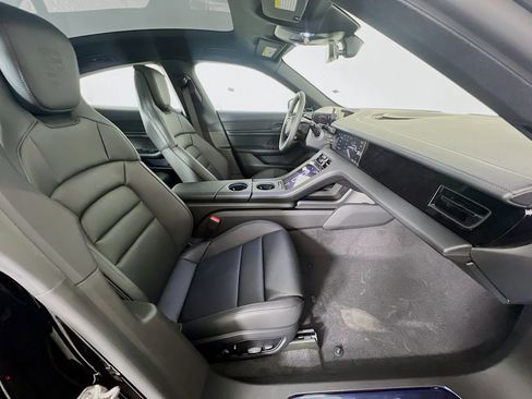 New 2026 Porsche Taycan image 29