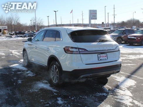 Used 2022 Lincoln Nautilus Reserve image 6