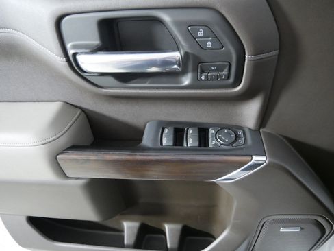 Used 2019 GMC Sierra 1500 SLT w/ SLT Premium Plus Package image 19