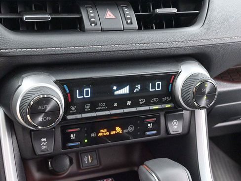 Used 2025 Toyota RAV4 Limited w/ Advanced Technology Package FWD image 19