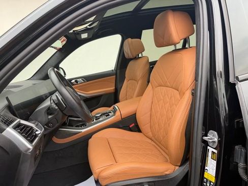 Certified 2023 BMW X7 xDrive40i w/ M Sport Package image 10