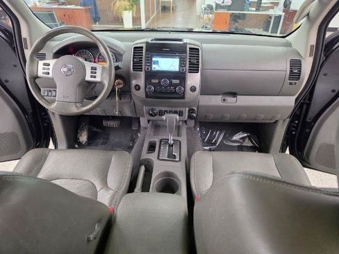 Used 2019 Nissan Frontier SL AWD/4WD image 16