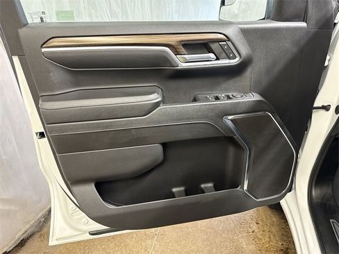 Used 2024 Chevrolet Silverado 1500 LT image 21