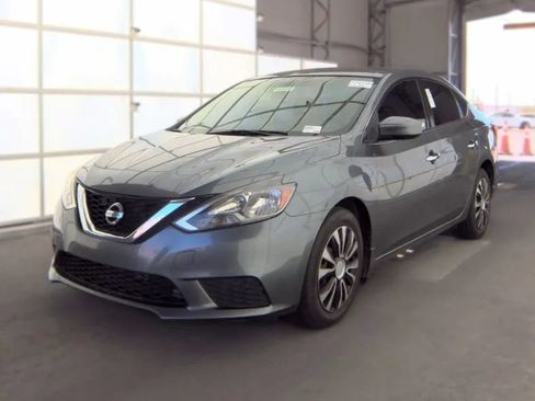 Used 2016 Nissan Sentra S FWD image 1