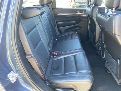 Used 2020 Jeep Grand Cherokee Limited image 27