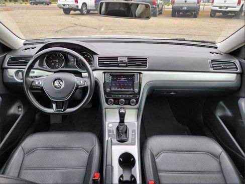 Used 2019 Volkswagen Passat 2.0T Wolfsburg w/ Wheels & Sunroof Package image 4