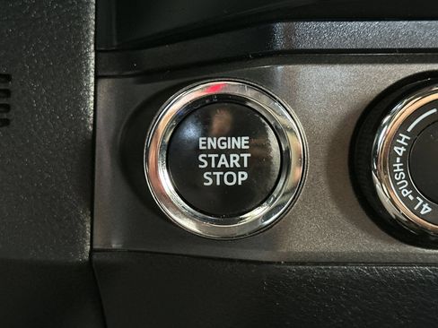 Used 2023 Toyota Tacoma TRD Sport AWD/4WD image 28