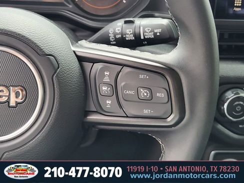 Used 2025 Jeep Wrangler Unlimited Sport AWD/4WD image 26