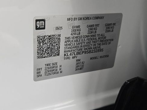 Used 2025 Buick Envista Sport Touring image 38