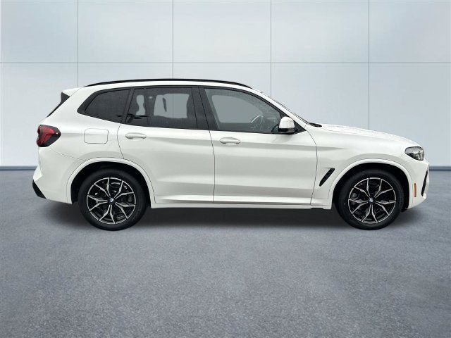 Certified 2024 BMW X3 xDrive30i w/ M Sport Package AWD/4WD image 5