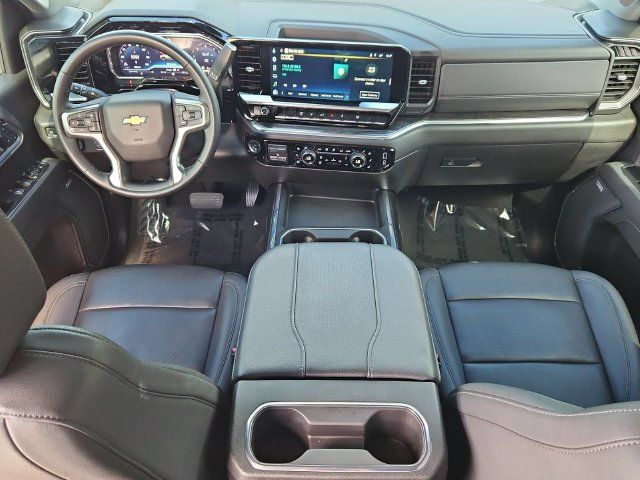 Certified 2025 Chevrolet Silverado 2500 LTZ w/ LTZ Convenience Package AWD/4WD image 24
