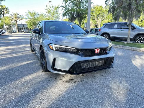 Used 2025 Honda Civic Type R image 8