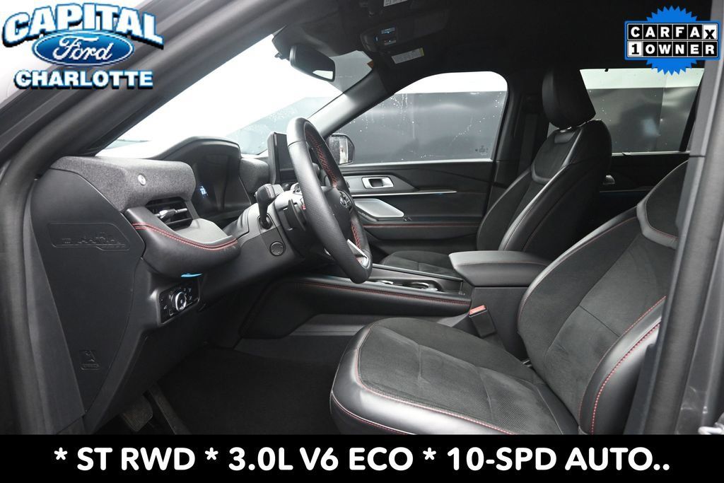Used 2025 Ford Explorer ST RWD image 10