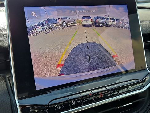 Used 2024 Jeep Compass Trailhawk image 27