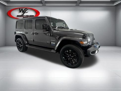 Used 2022 Jeep Wrangler Unlimited Sahara image 3
