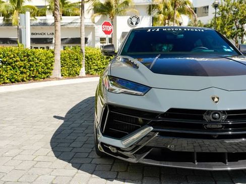 Used 2023 Lamborghini Urus Performante image 6