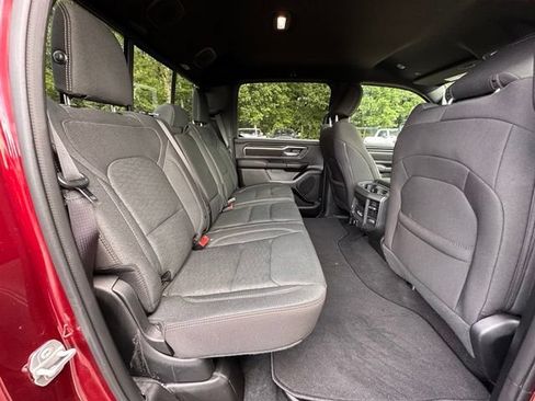 Used 2025 RAM 1500 Big Horn AWD/4WD image 32