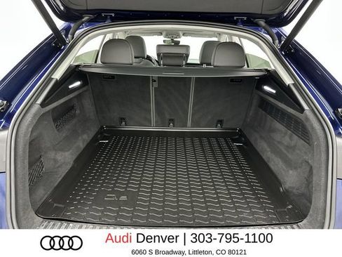 Used 2021 Audi Q8 Premium Plus w/ Premium Plus Package AWD/4WD image 24
