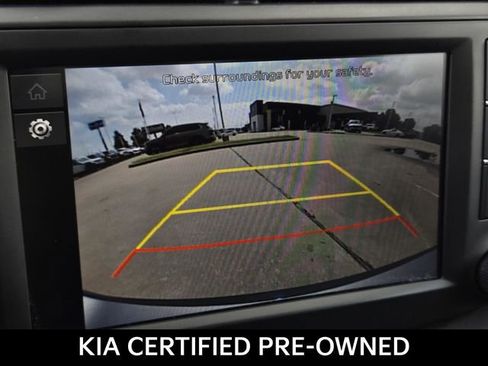 Certified 2025 Kia Soul LX w/ LX Technology Package FWD image 20