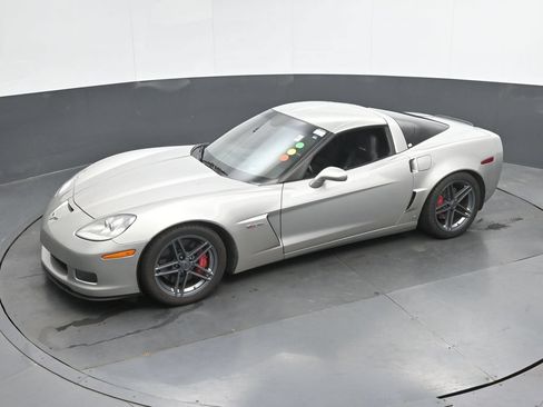 Used 2007 Chevrolet Corvette Z06 w/ Preferred Equipment Group RWD image 34