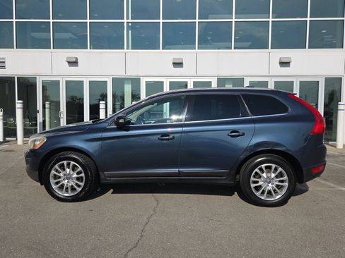 Used 2010 Volvo XC60 T6 AWD/4WD image 14