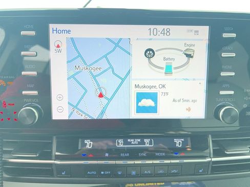 Used 2021 Toyota Sienna XSE image 12