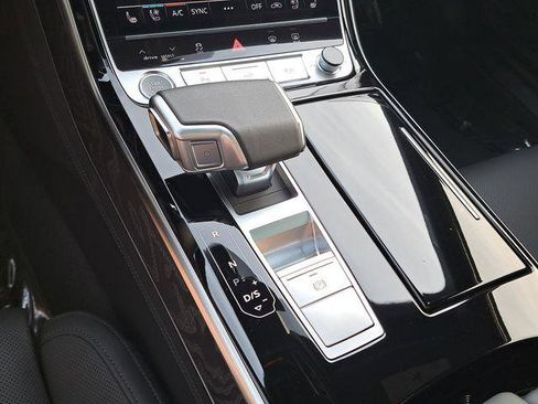 Used 2025 Audi A8 L 3.0T w/ Executive Package AWD/4WD image 32