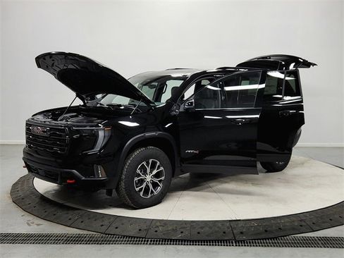 New 2026 GMC Acadia AT4 w/ Super Cruise Package image 11