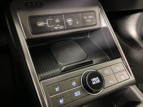 Used 2025 Hyundai Kona Limited FWD image 30