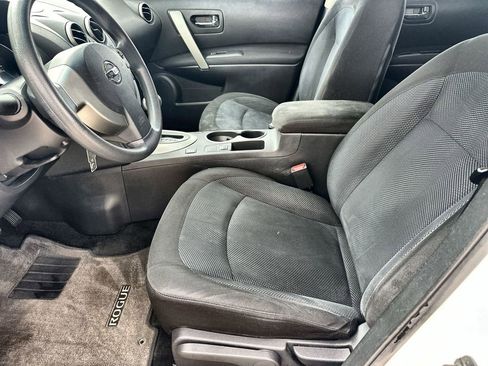 Used 2013 Nissan Rogue S FWD image 24