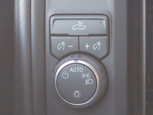 Used 2026 Chevrolet Silverado 1500 Custom image 17