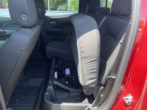 Used 2023 Chevrolet Colorado LT w/ LT Convenience Package II image 38