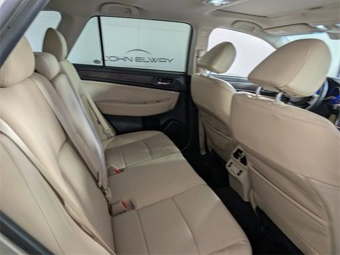 Used 2019 Subaru Outback 3.6R Limited image 18