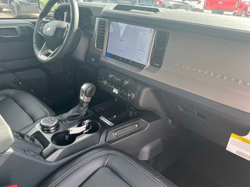 New 2025 Ford Bronco Outer Banks image 12