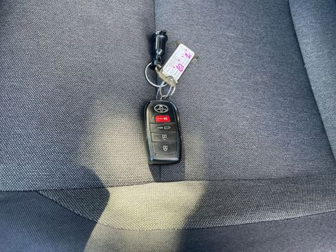 Used 2025 Toyota Camry LE image 21