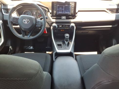Used 2021 Toyota RAV4 LE w/ Carpet Mat Package (TMS) FWD image 11