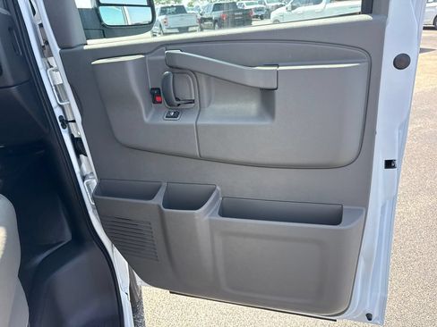 New 2026 GMC Savana 2500 Extended w/ Driver Convenience Package RWD image 24