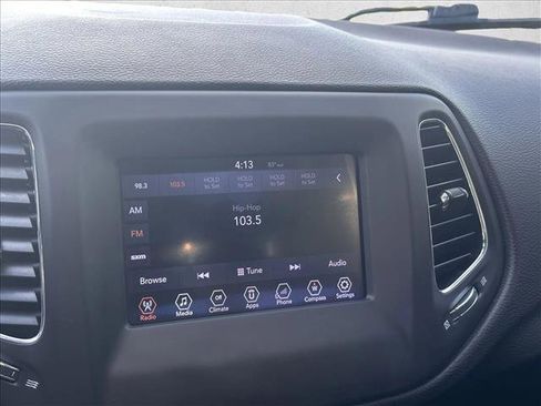 Used 2018 Jeep Compass Latitude w/ Popular Equipment Group image 11