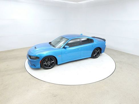 Used 2019 Dodge Charger Scat Pack RWD image 19