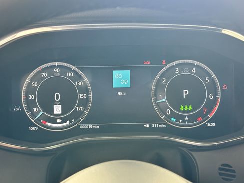 Used 2026 Jaguar F-PACE R-Dynamic S AWD/4WD image 17
