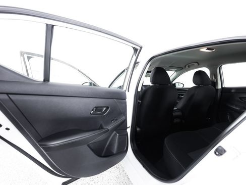 Used 2024 Nissan Sentra SV FWD image 15