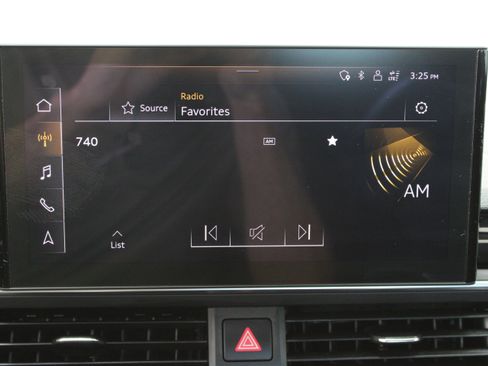 Used 2021 Audi A4 2.0T Premium Plus w/ Premium Plus Package AWD/4WD image 19