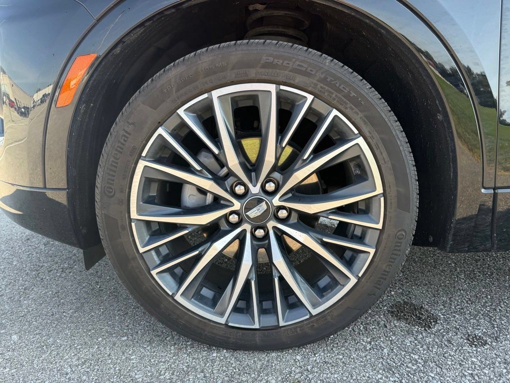 Certified 2024 Cadillac XT4 Sport AWD/4WD image 15