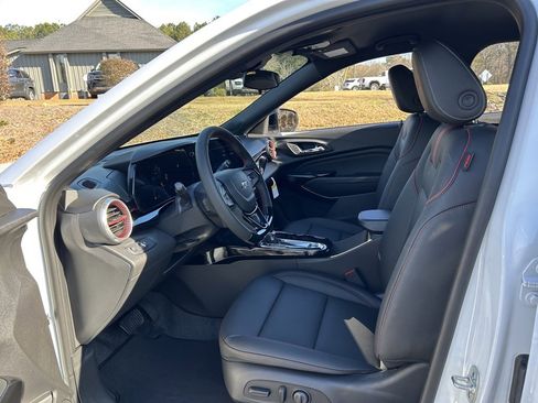 New 2026 Chevrolet Trax RS image 32