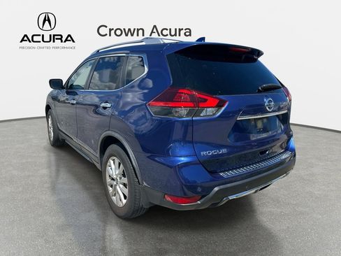 Used 2019 Nissan Rogue SV FWD image 3