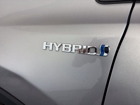 Used 2017 Toyota RAV4 XLE AWD/4WD image 20