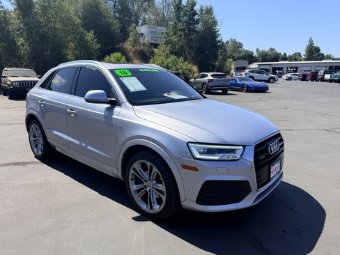 Used 2018 Audi Q3 2.0T Premium Plus w/ Premium Plus Package AWD/4WD image 4